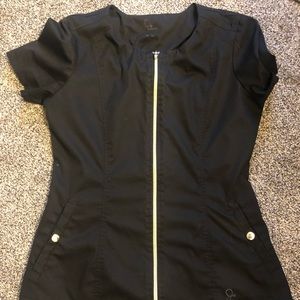 Small black jaanuu scrub top